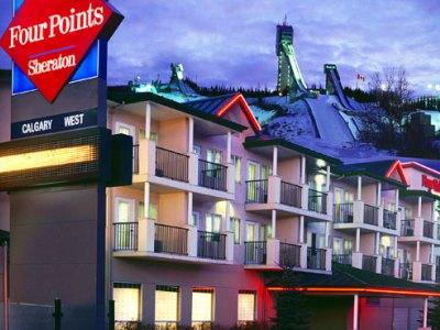 Four Points By Sheraton Hotel & Suites Calgary West מראה חיצוני תמונה